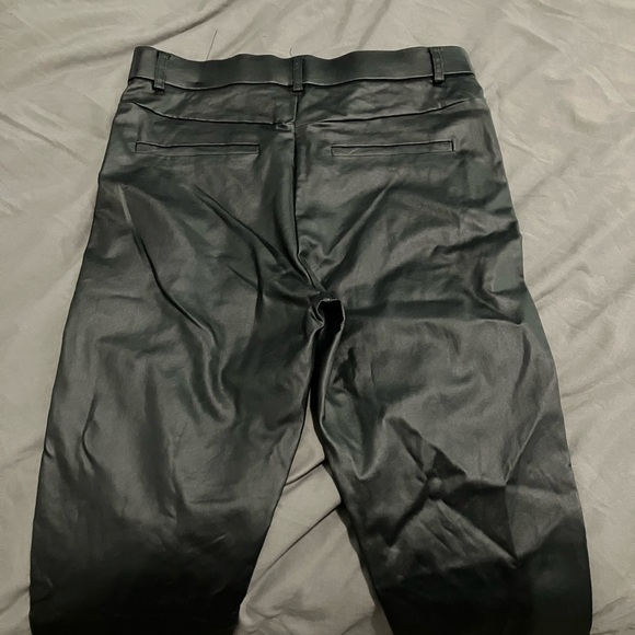Zara Faux Leather Leggings Great Condition - Picture 3 of 3